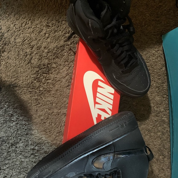 Nike Airforce 1’s Hightop - Picture 8 of 9